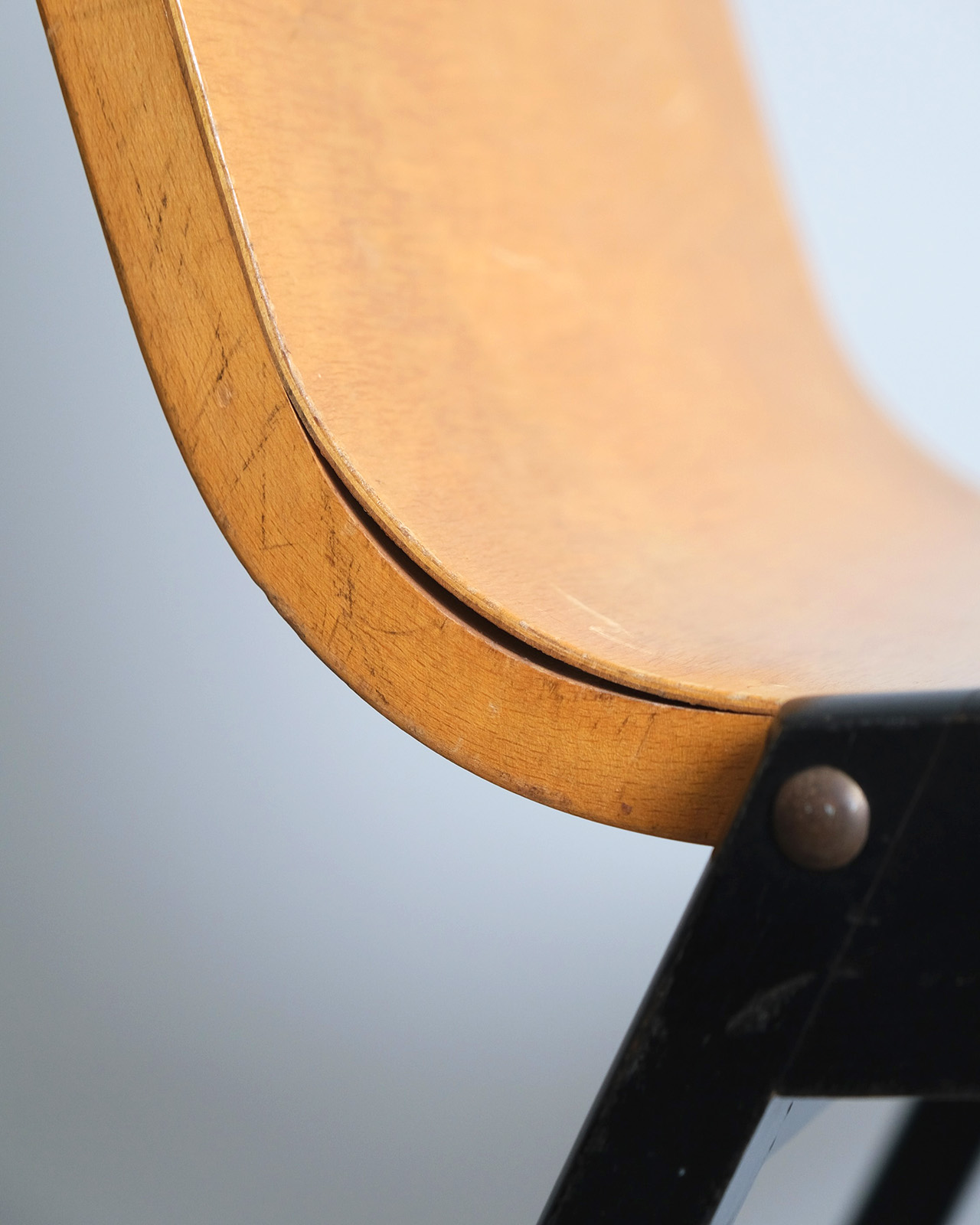 “860” Stacking Chair