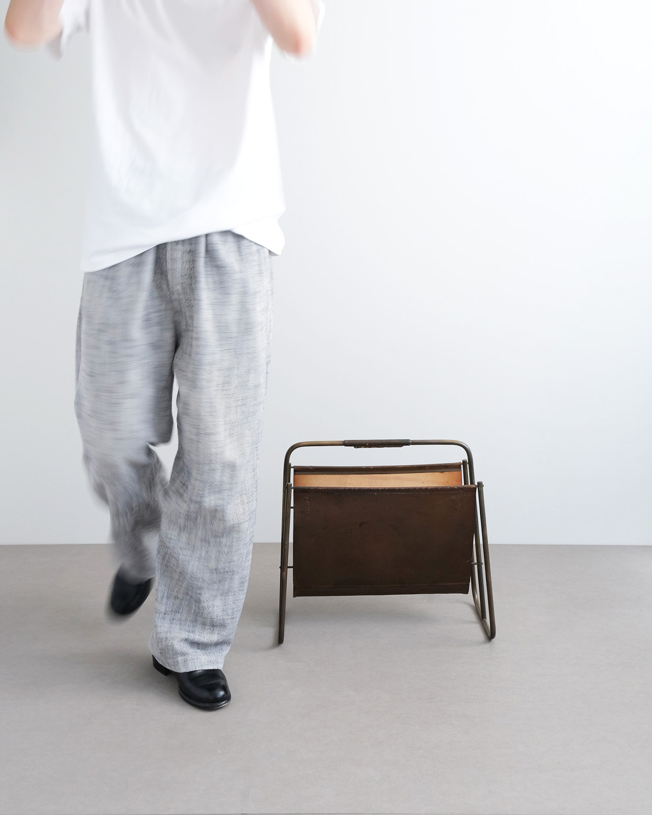 “4101” Magazine rack