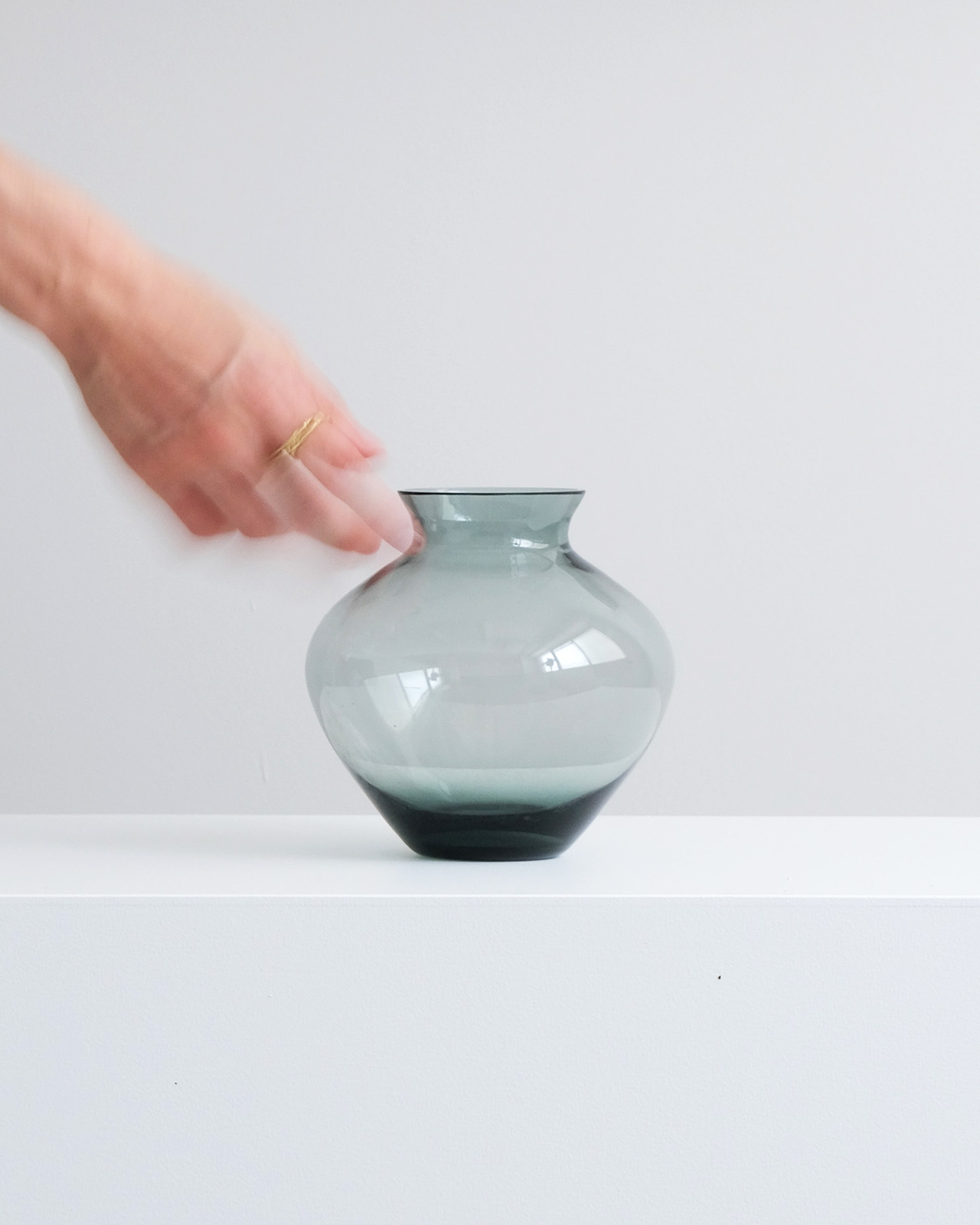 “438.04” Glass Vase